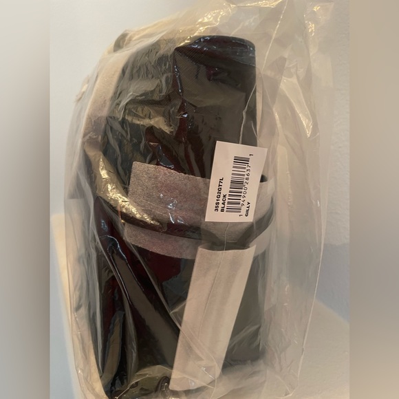 NWT Michael Kors Gilly Bag - Picture 6 of 6